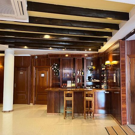 Hospedium Hotel Blu Fonseca Peligros Zewnętrze zdjęcie