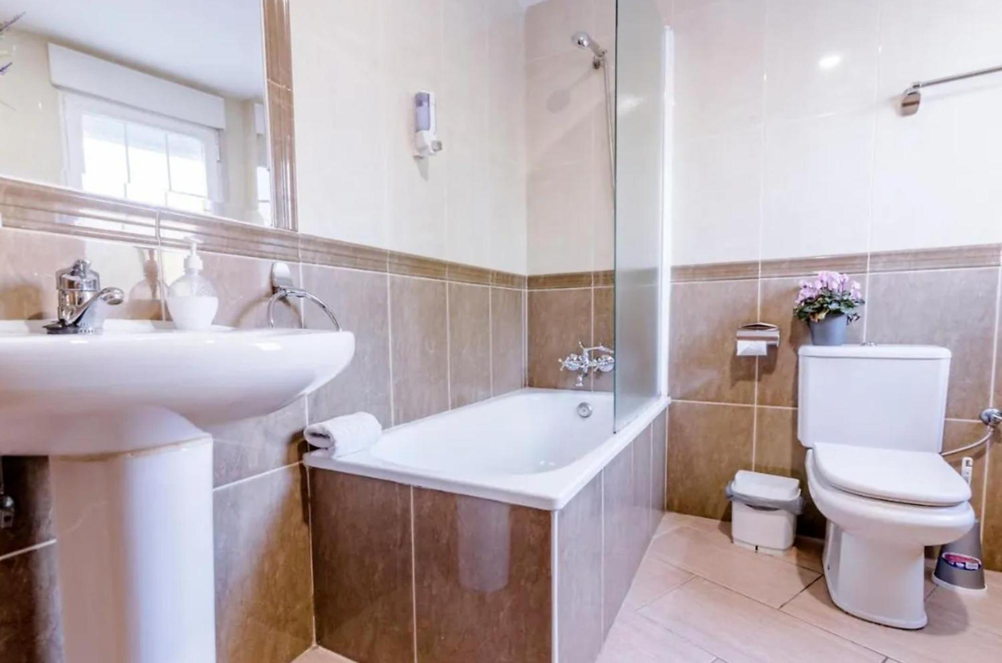 Hospedium Hotel Blu Fonseca Peligros Zewnętrze zdjęcie