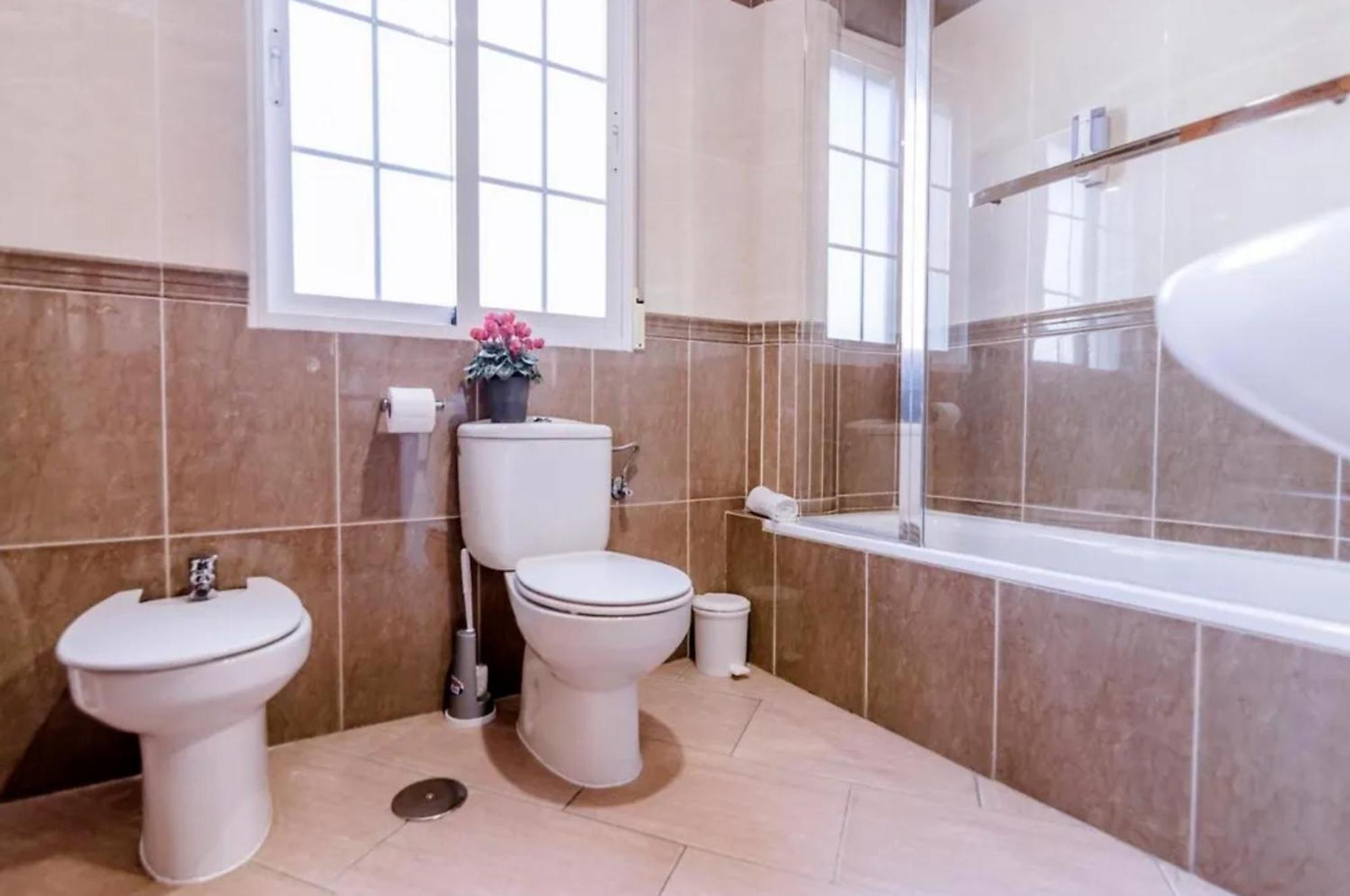 Hospedium Hotel Blu Fonseca Peligros Zewnętrze zdjęcie