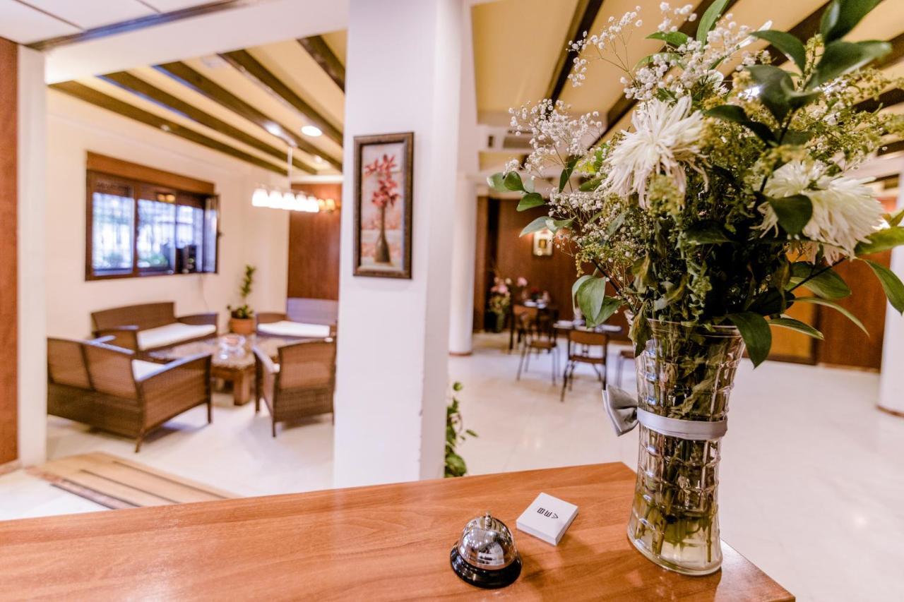 Hospedium Hotel Blu Fonseca Peligros Zewnętrze zdjęcie